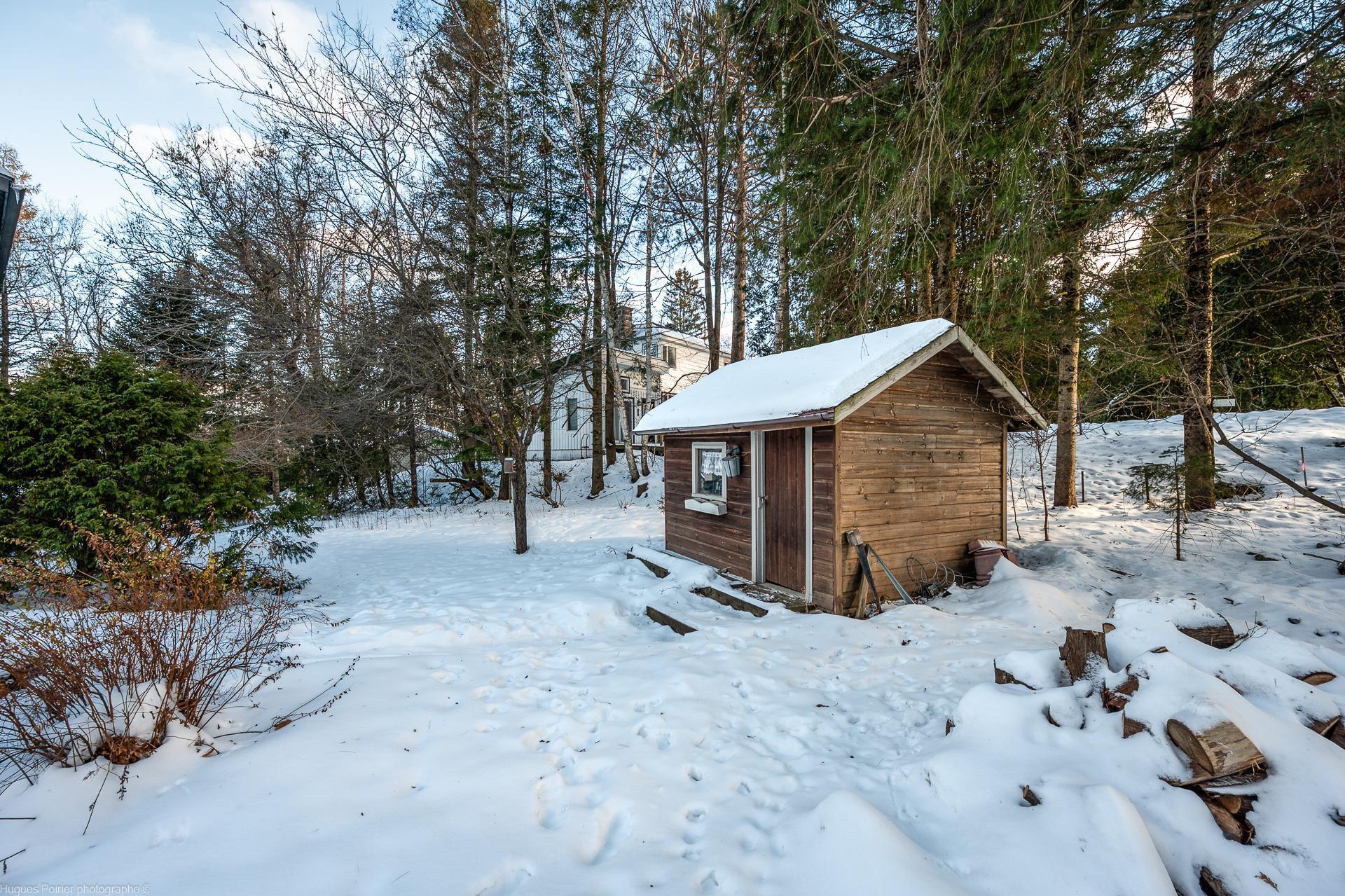 









1387


Rue du Bel-Automne

,
Sainte-Adèle,




QC
J8B2Y1

