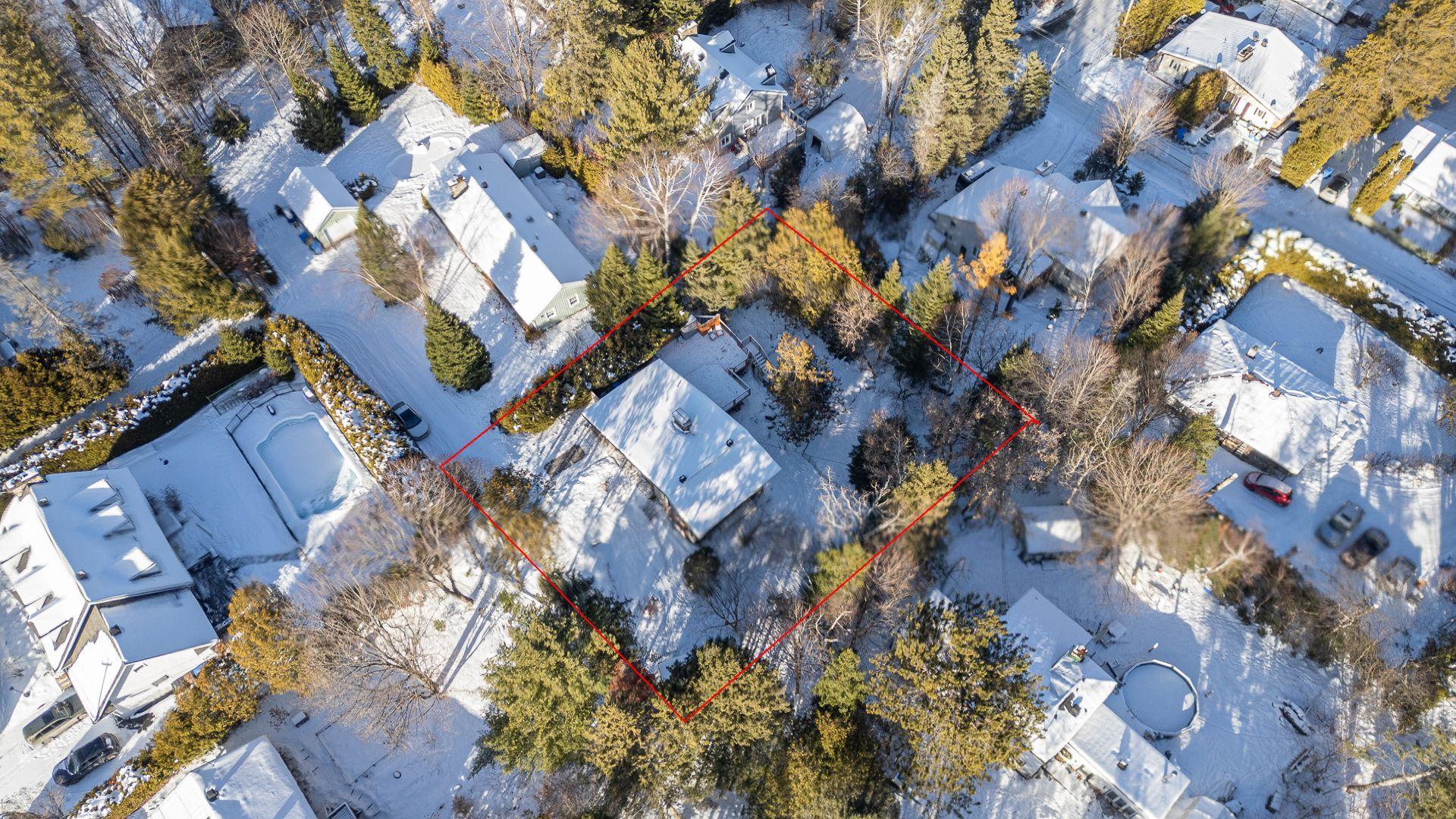 









1387


Rue du Bel-Automne

,
Sainte-Adèle,




QC
J8B2Y1

