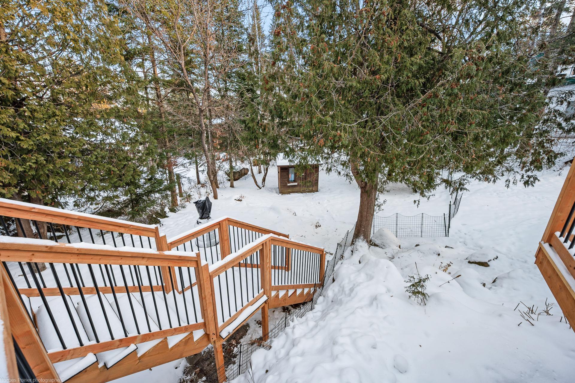 









1387


Rue du Bel-Automne

,
Sainte-Adèle,




QC
J8B2Y1

