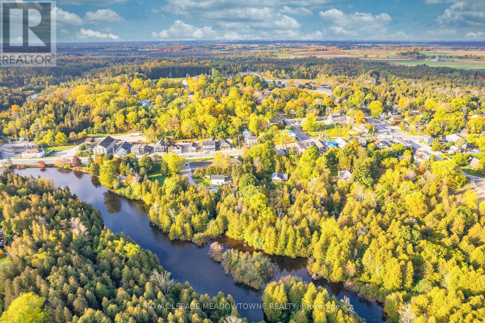 












120 RIDGE ROAD

,
Guelph/Eramosa,




Ontario
N0B2K0

