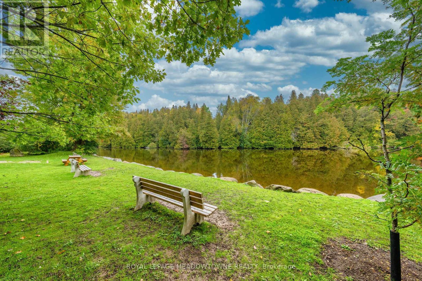 












120 RIDGE ROAD

,
Guelph/Eramosa,




Ontario
N0B2K0

