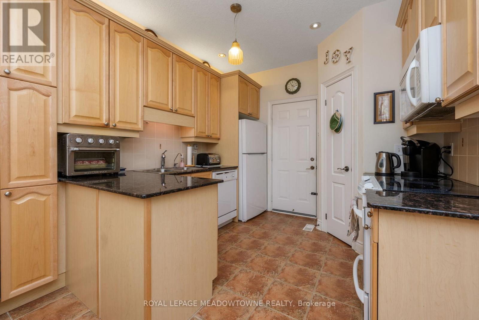 












120 RIDGE ROAD

,
Guelph/Eramosa,




Ontario
N0B2K0

