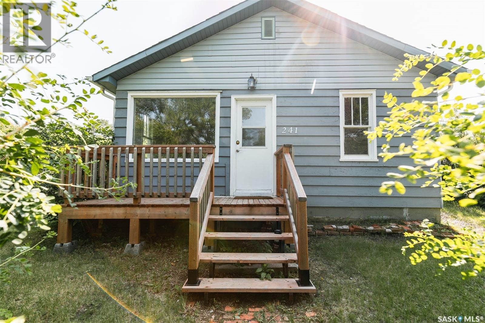 












241 Manitoba AVENUE

,
Kerrobert,




Saskatchewan
S0L1R0

