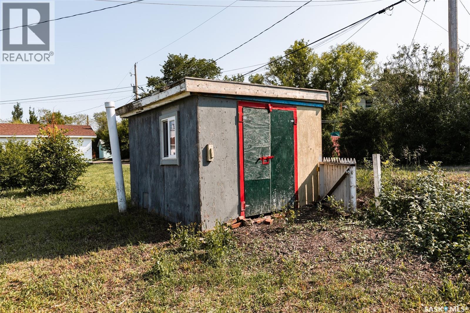 












241 Manitoba AVENUE

,
Kerrobert,




Saskatchewan
S0L1R0

