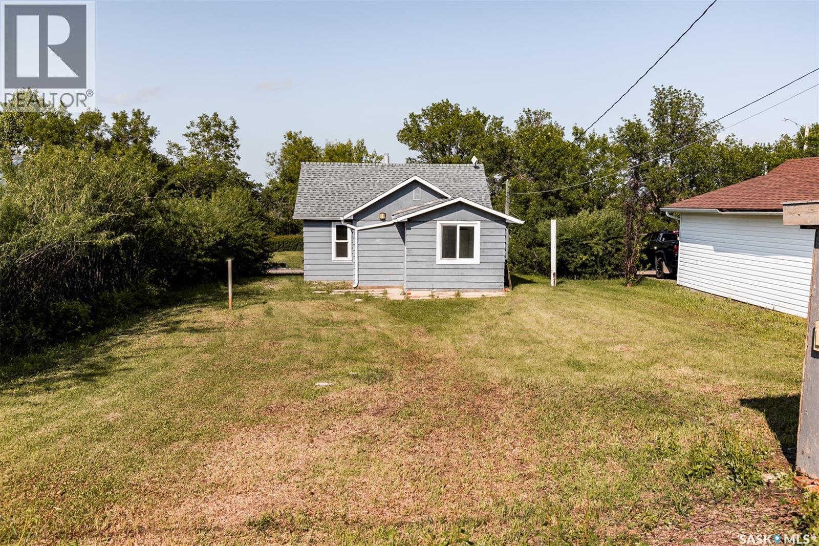 












241 Manitoba AVENUE

,
Kerrobert,




Saskatchewan
S0L1R0

