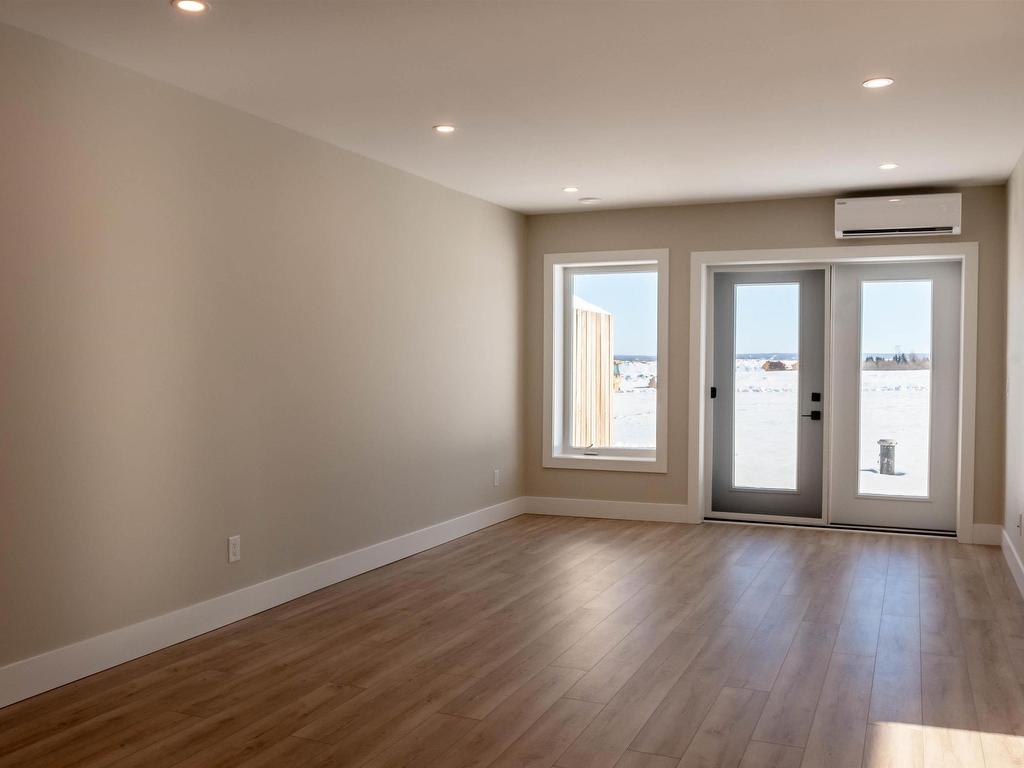 












127 Kent Road

,
Lower Truro,




NS
B6L 1L2

