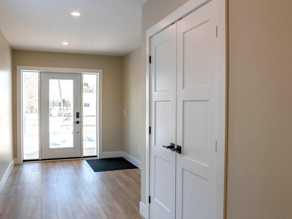 












127 Kent Road

,
Lower Truro,




NS
B6L 1L2

