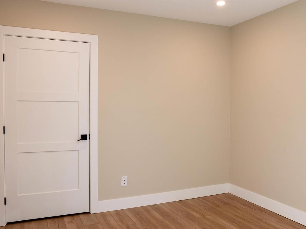 












127 Kent Road

,
Lower Truro,




NS
B6L 1L2

