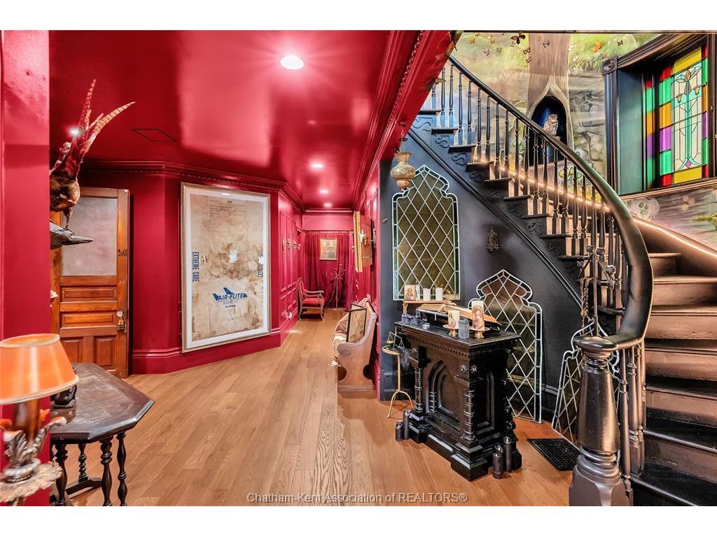 









620


Cross

Street,
Dresden,




ON
N0P 1M0

