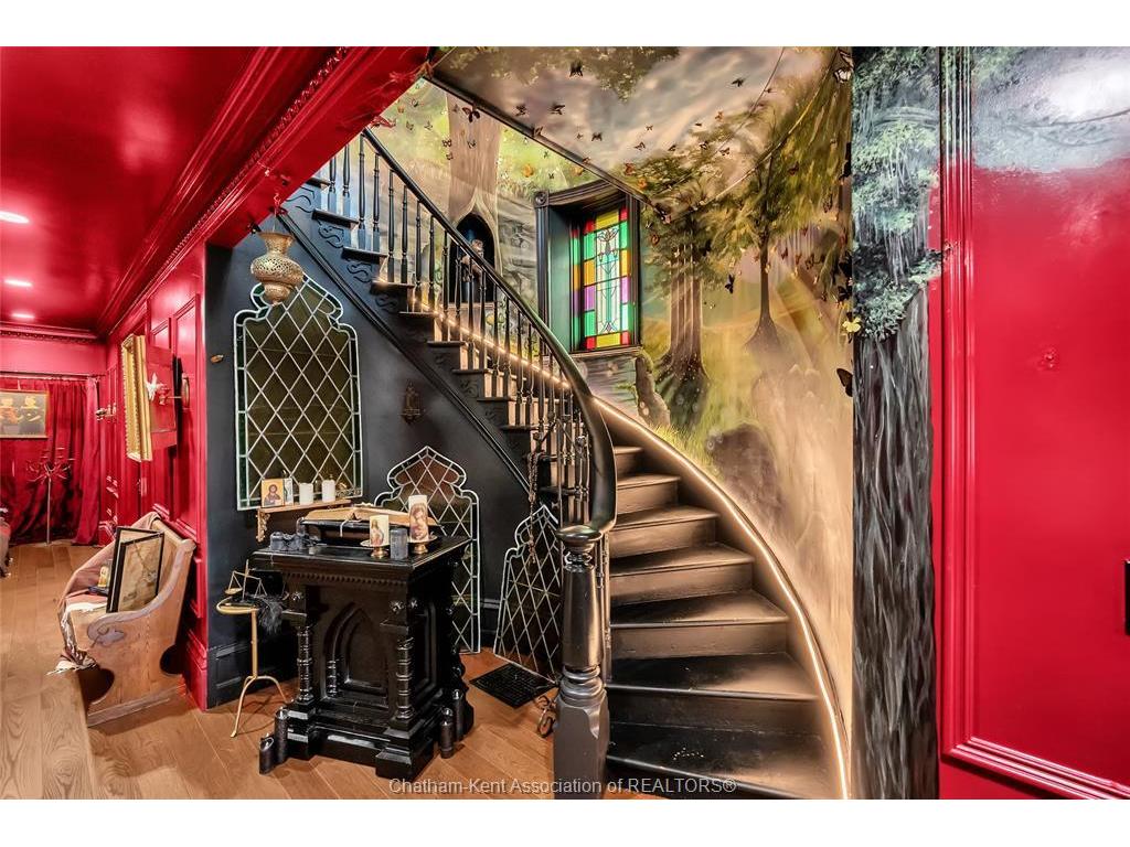 









620


Cross

Street,
Dresden,




ON
N0P 1M0

