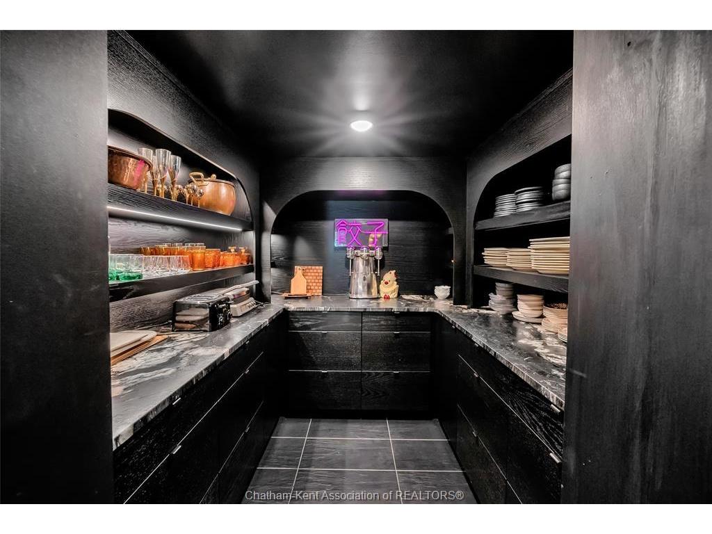 









620


Cross

Street,
Dresden,




ON
N0P 1M0

