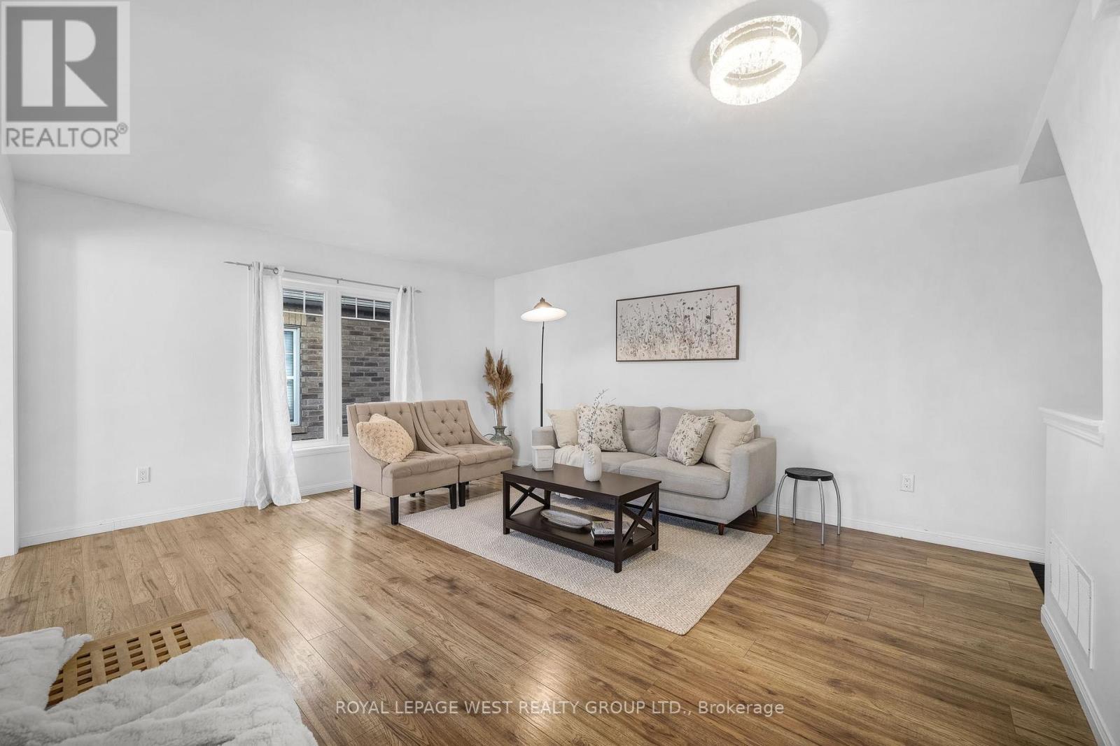 












551 PHARO

,
Milton,




Ontario
L9T8H6

