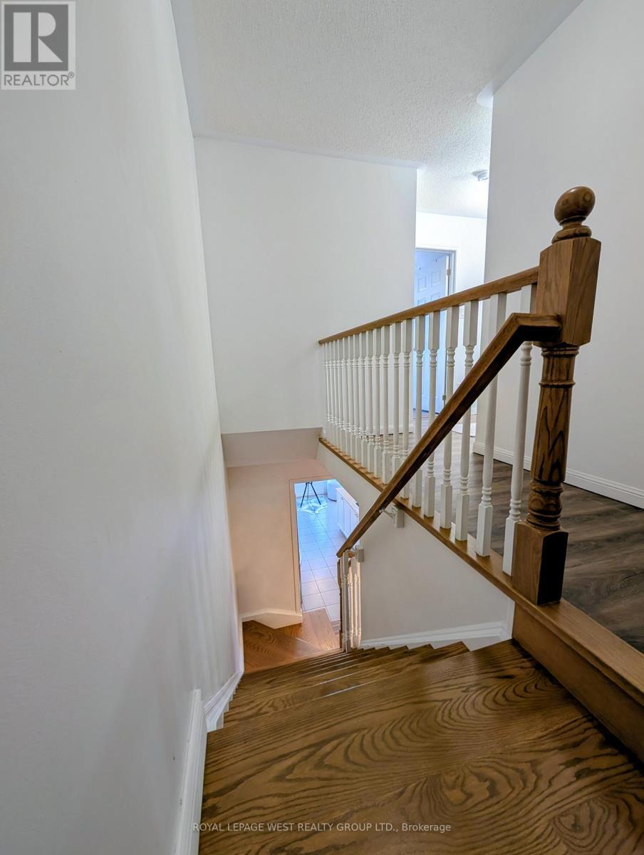 












551 PHARO

,
Milton,




Ontario
L9T8H6

