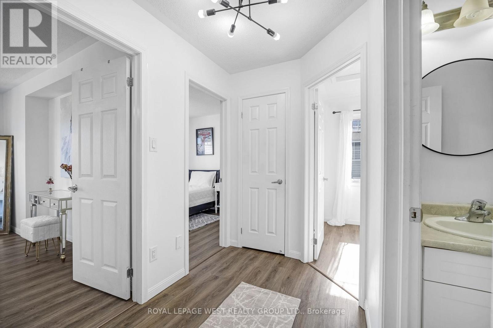 












551 PHARO

,
Milton,




Ontario
L9T8H6

