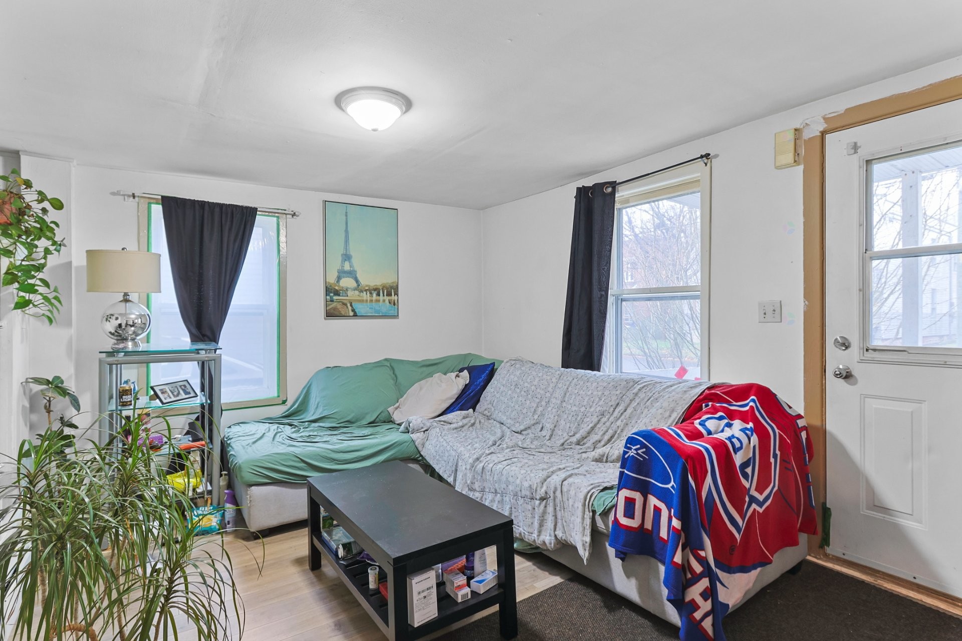 









193


Rue du Marché

,
Salaberry-de-Valleyfield,




QC
J6T1R7

