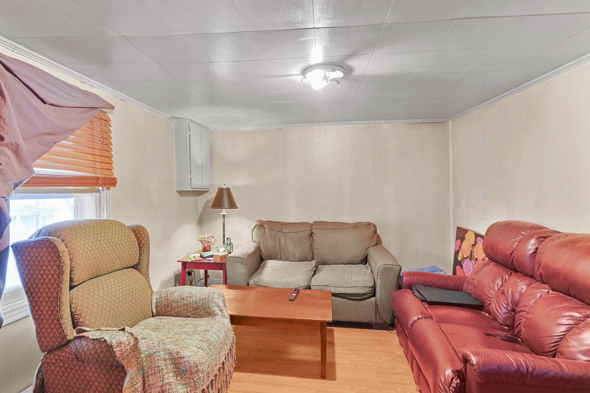 









193


Rue du Marché

,
Salaberry-de-Valleyfield,




QC
J6T1R7

