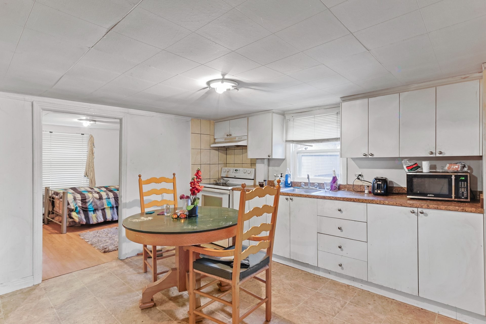 









193


Rue du Marché

,
Salaberry-de-Valleyfield,




QC
J6T1R7

