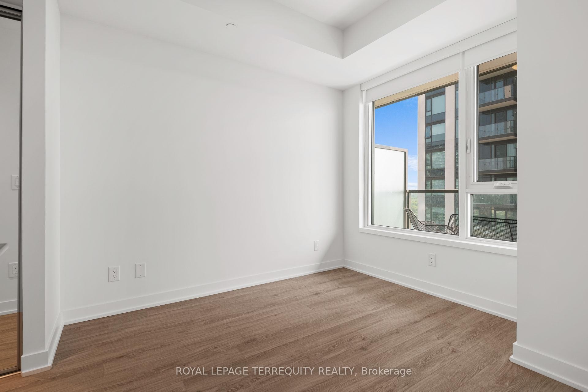 









1928


lakeshore

Boulevard West, 2506,
Toronto,




ON
M6S 0B1

