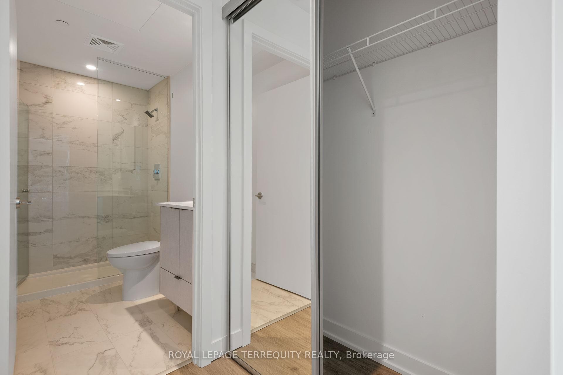









1928


lakeshore

Boulevard West, 2506,
Toronto,




ON
M6S 0B1

