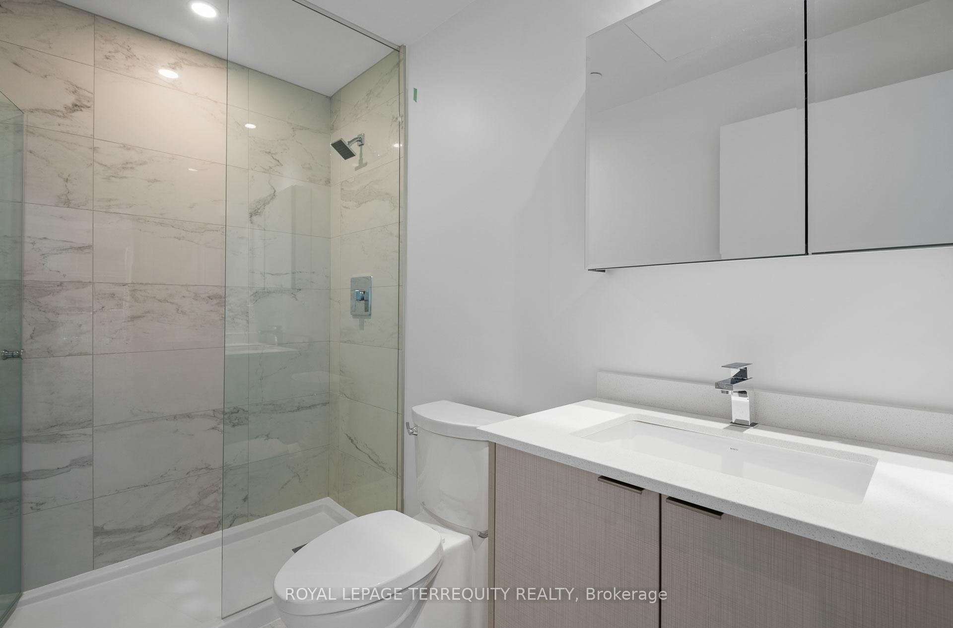 









1928


lakeshore

Boulevard West, 2506,
Toronto,




ON
M6S 0B1

