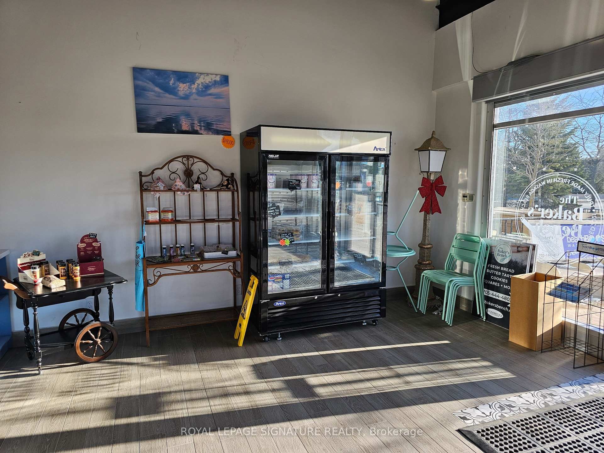 









321


Main

Street, F1,
Wasaga Beach,




ON
L9Z 0B6

