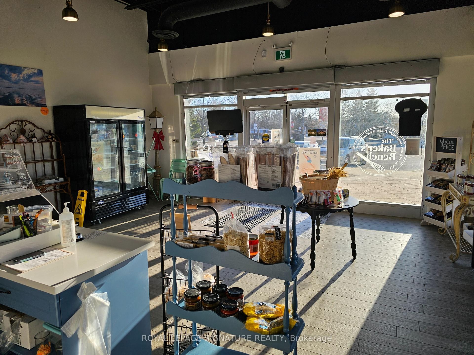 









321


Main

Street, F1,
Wasaga Beach,




ON
L9Z 0B6

