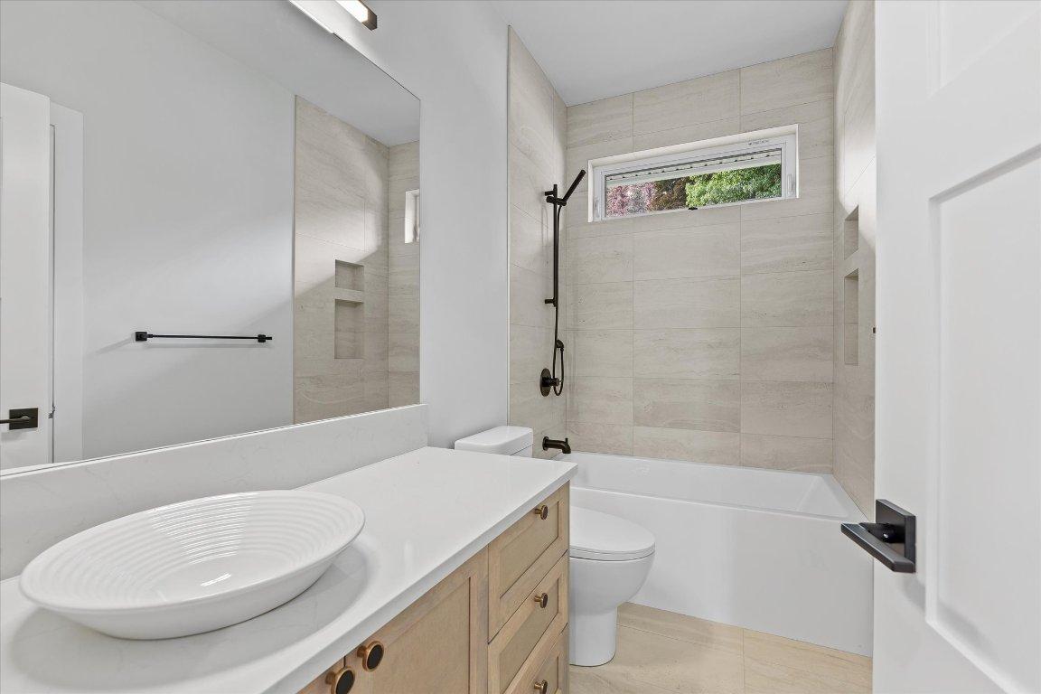 









167


Heldon

Court,
West Kelowna,




BC
V1Z 3S5

