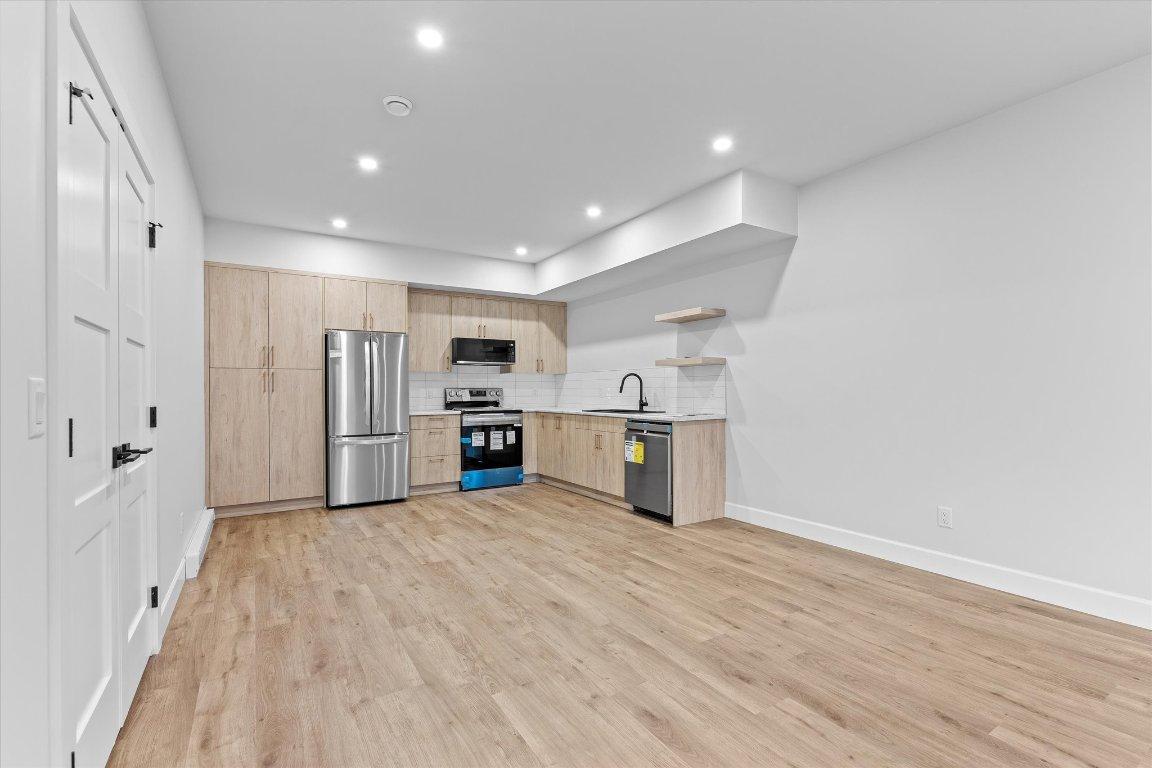 









167


Heldon

Court,
West Kelowna,




BC
V1Z 3S5

