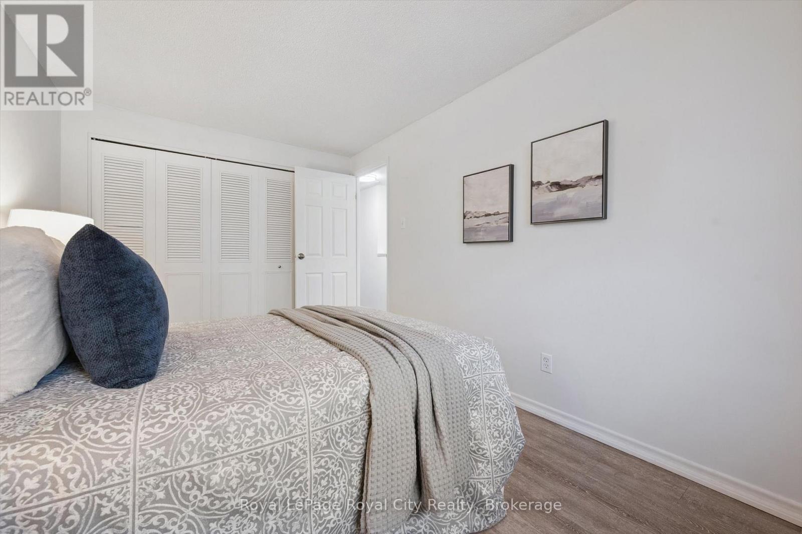 












78 - 700 PAISLEY ROAD

,
Guelph (Willow West/Sugarbush/West Acres),




Ontario
N1K1A3

