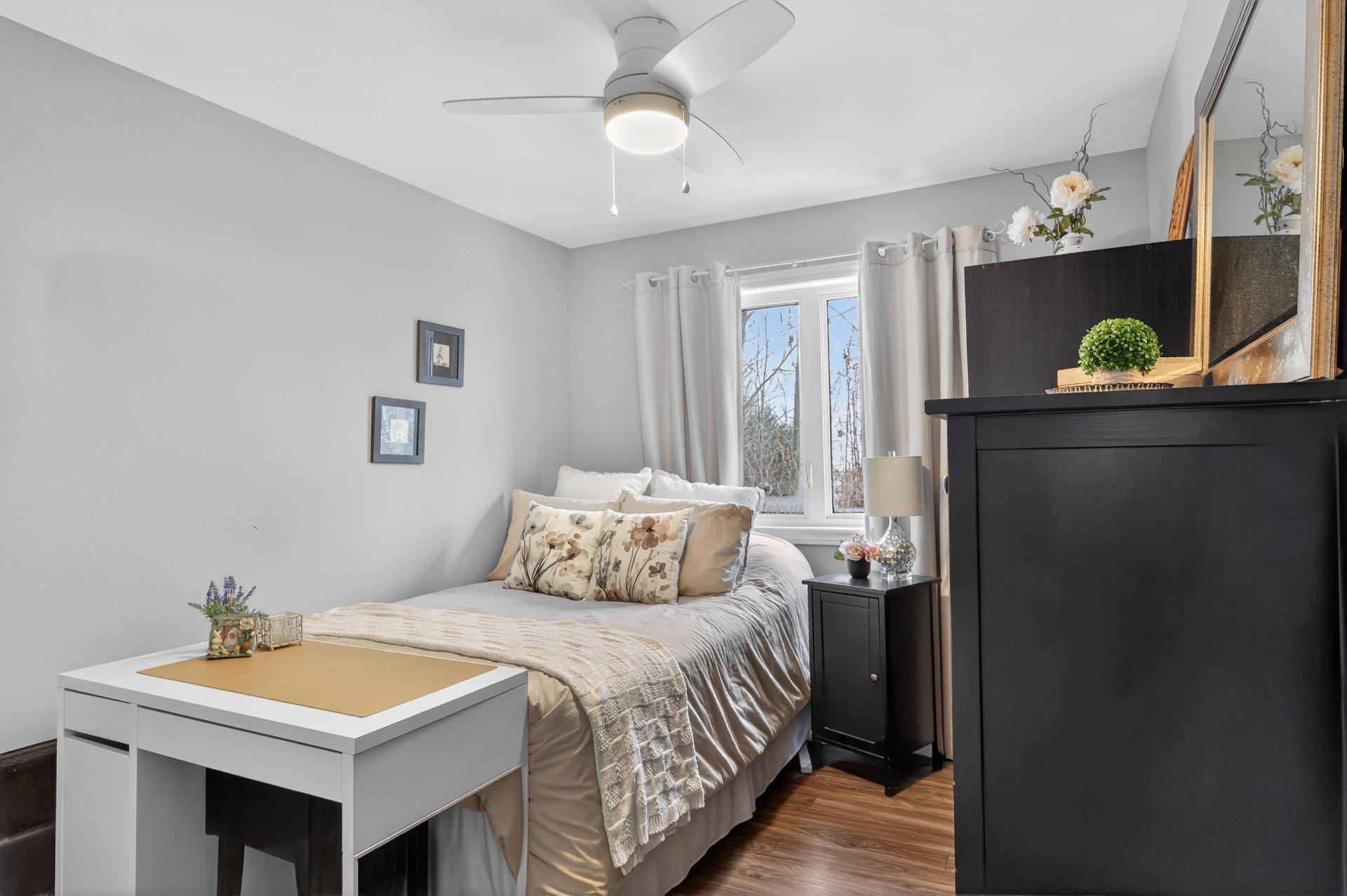 









373


Rue Jeannine-Grégoire-Ross

,
Gatineau (Gatineau),




QC
J8P0E1

