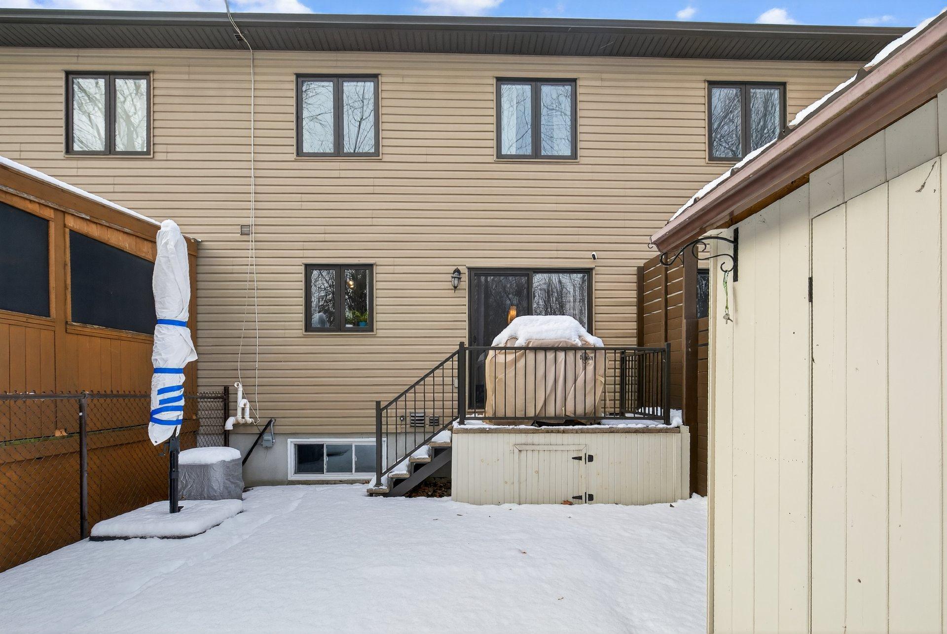 









373


Rue Jeannine-Grégoire-Ross

,
Gatineau (Gatineau),




QC
J8P0E1

