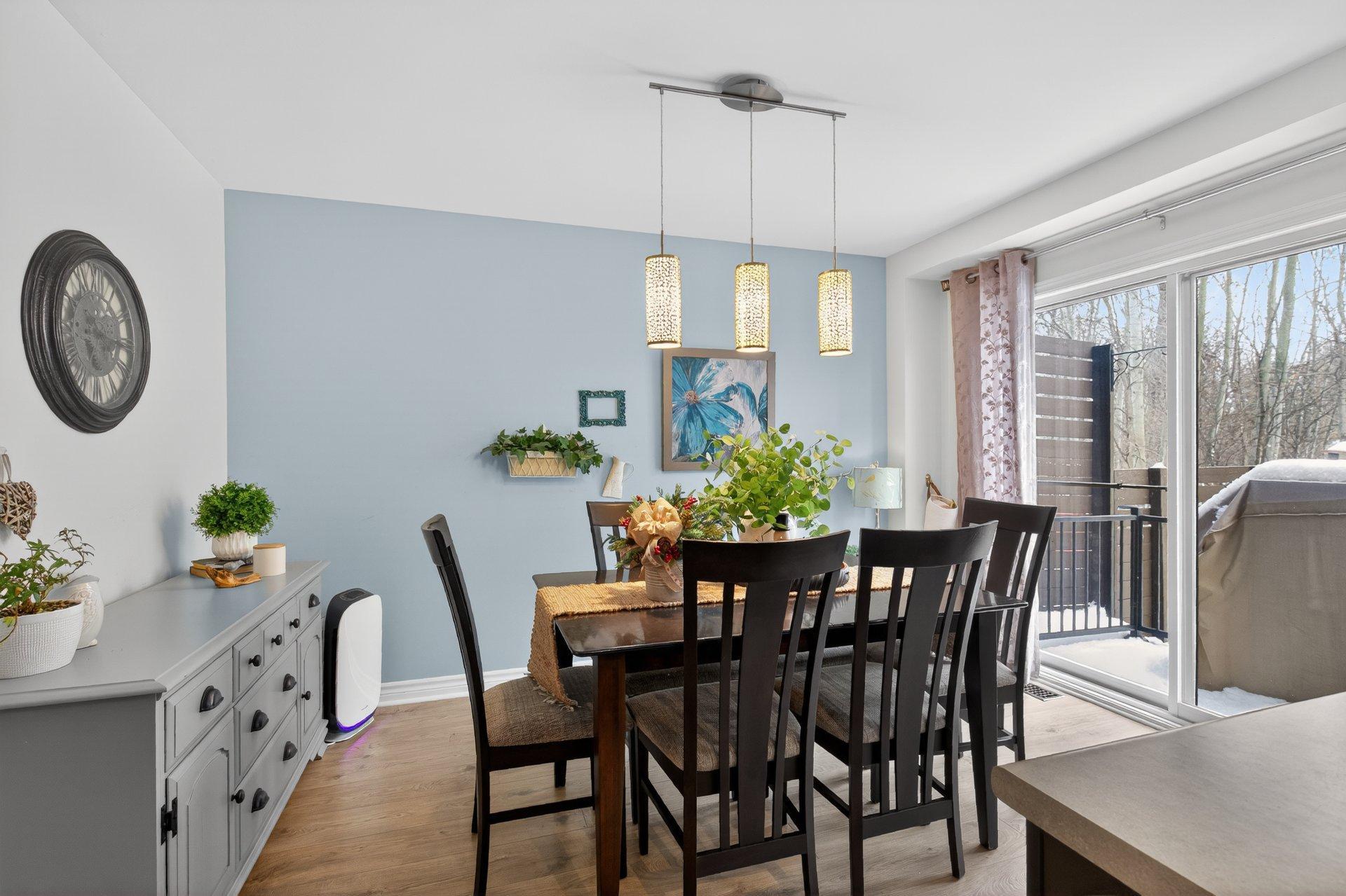 









373


Rue Jeannine-Grégoire-Ross

,
Gatineau (Gatineau),




QC
J8P0E1

