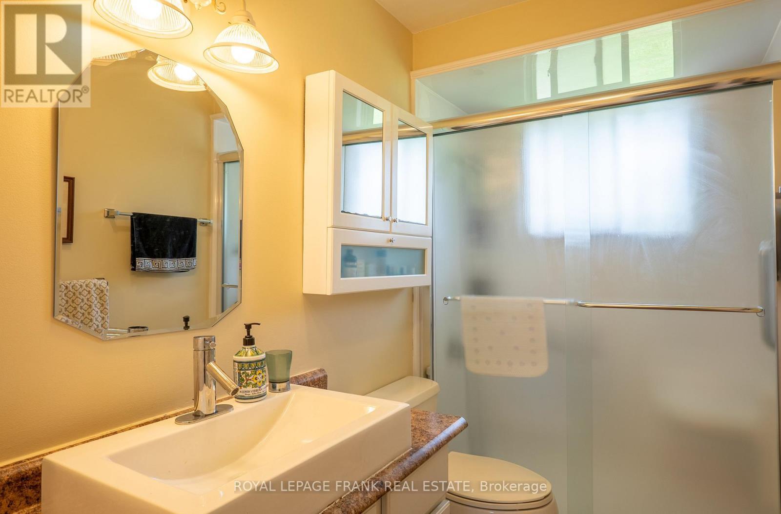 












383 OLD SURREY LANE

,
Kawartha Lakes (Bobcaygeon),




Ontario
K0M1A0

