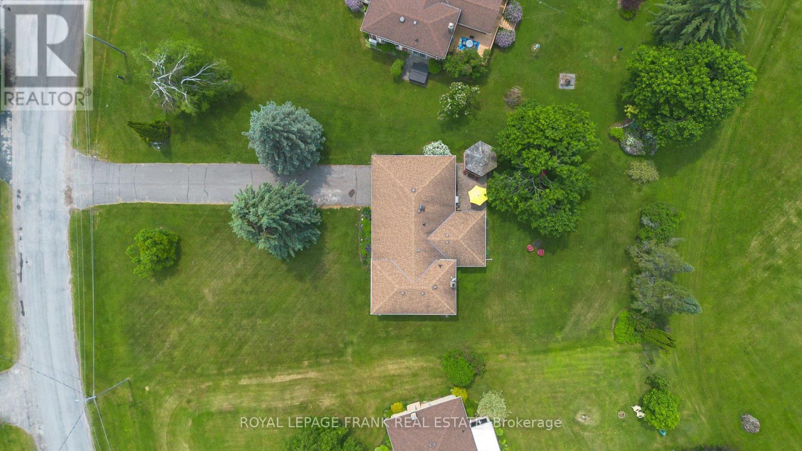 












383 OLD SURREY LANE

,
Kawartha Lakes (Bobcaygeon),




Ontario
K0M1A0

