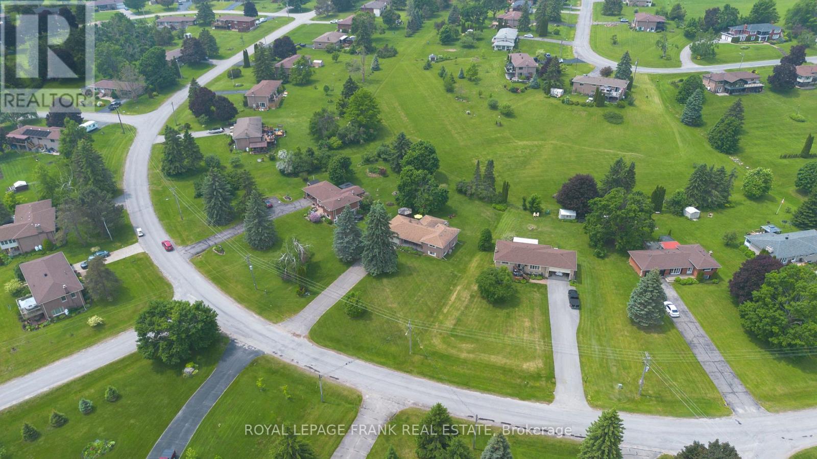 












383 OLD SURREY LANE

,
Kawartha Lakes (Bobcaygeon),




Ontario
K0M1A0

