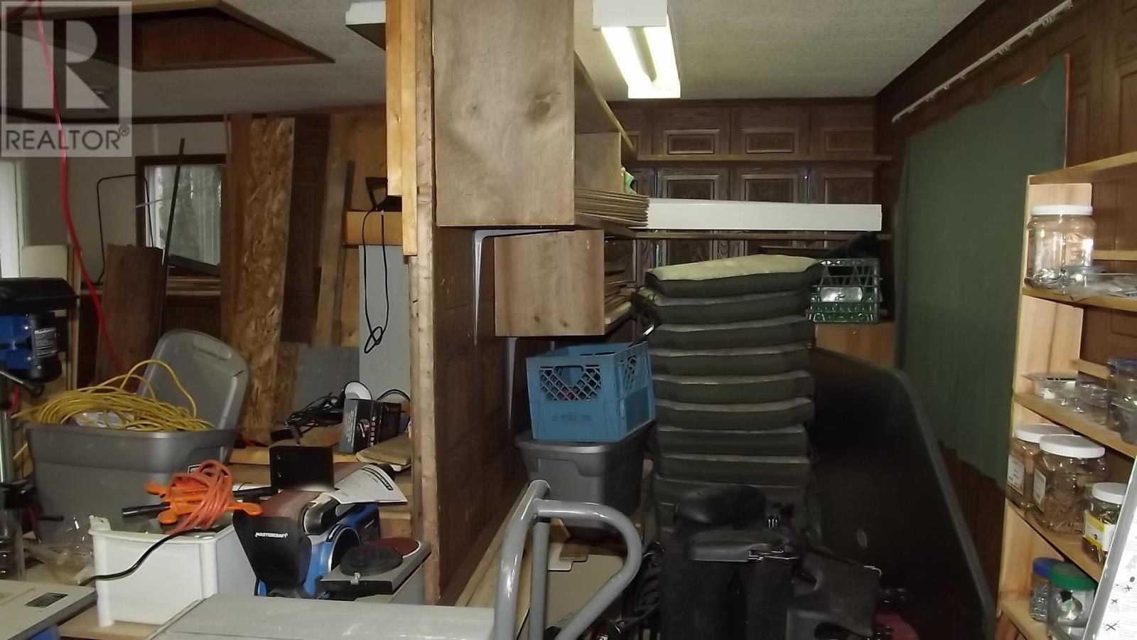 












23 Blackwell RD

,
Elliot Lake,




Ontario
P5A1G4

