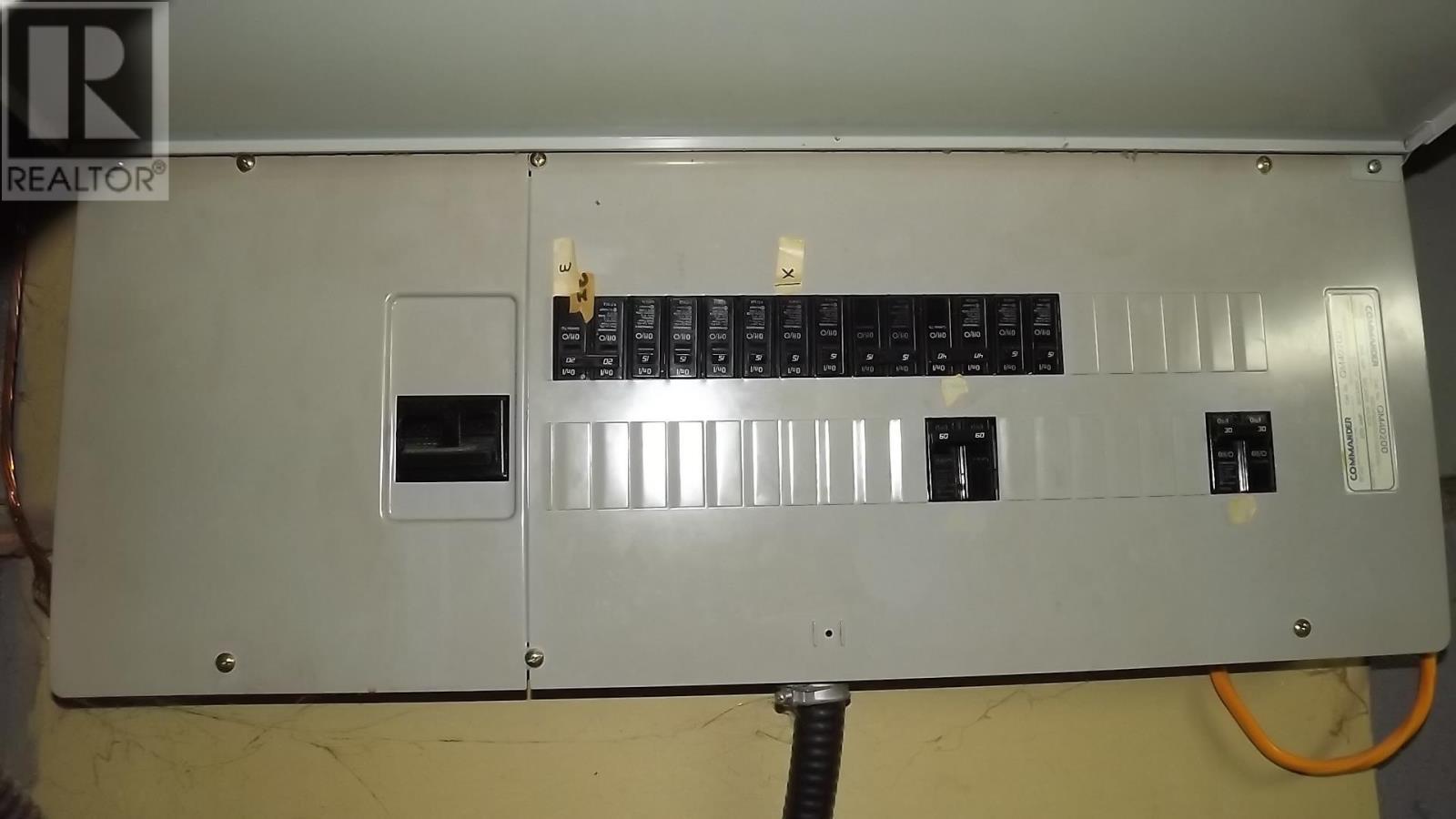 












23 Blackwell RD

,
Elliot Lake,




Ontario
P5A1G4

