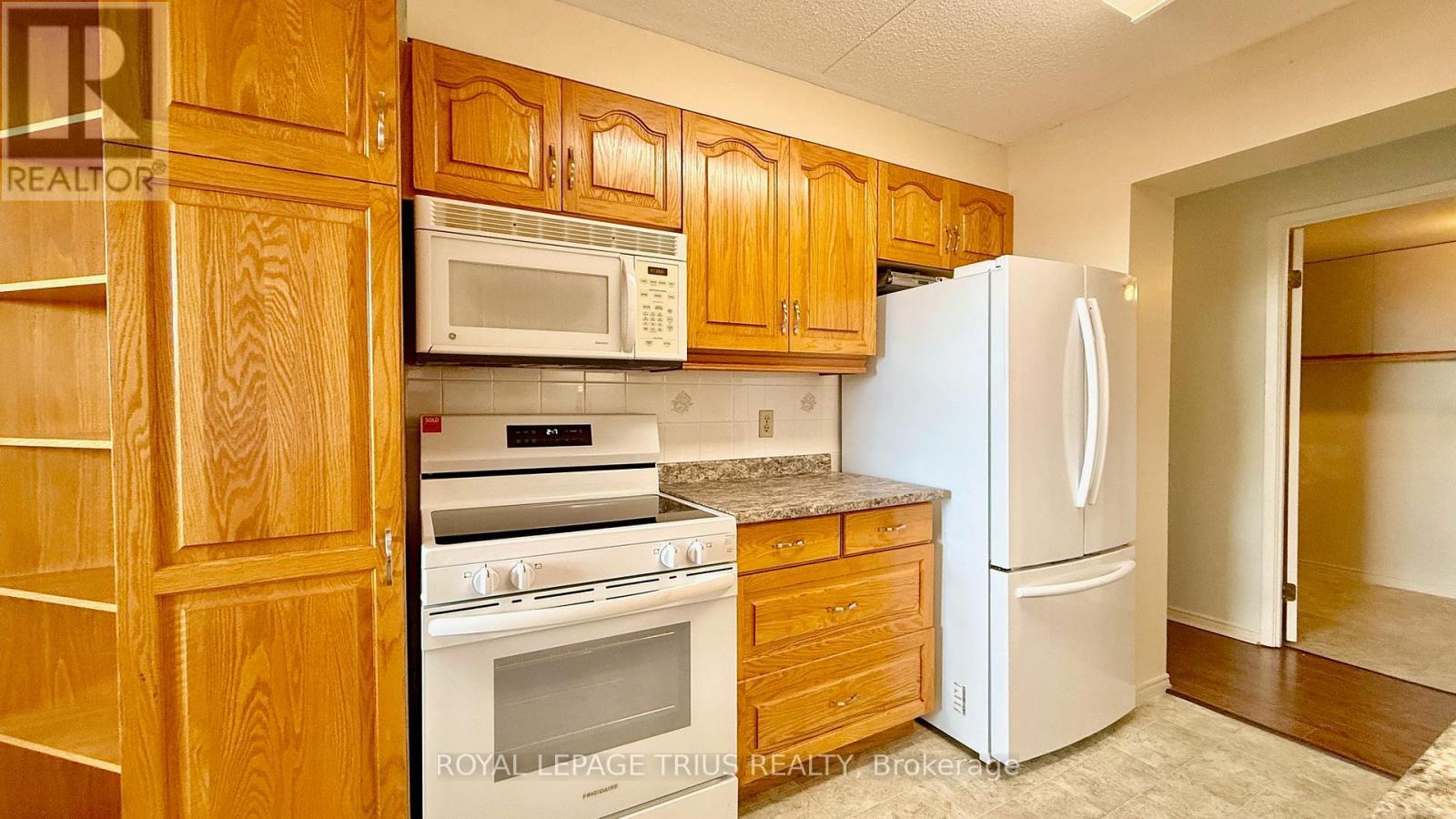 












604 - 5 MILL POND COURT

,
Norfolk (Simcoe),




Ontario
N3Y5J6

