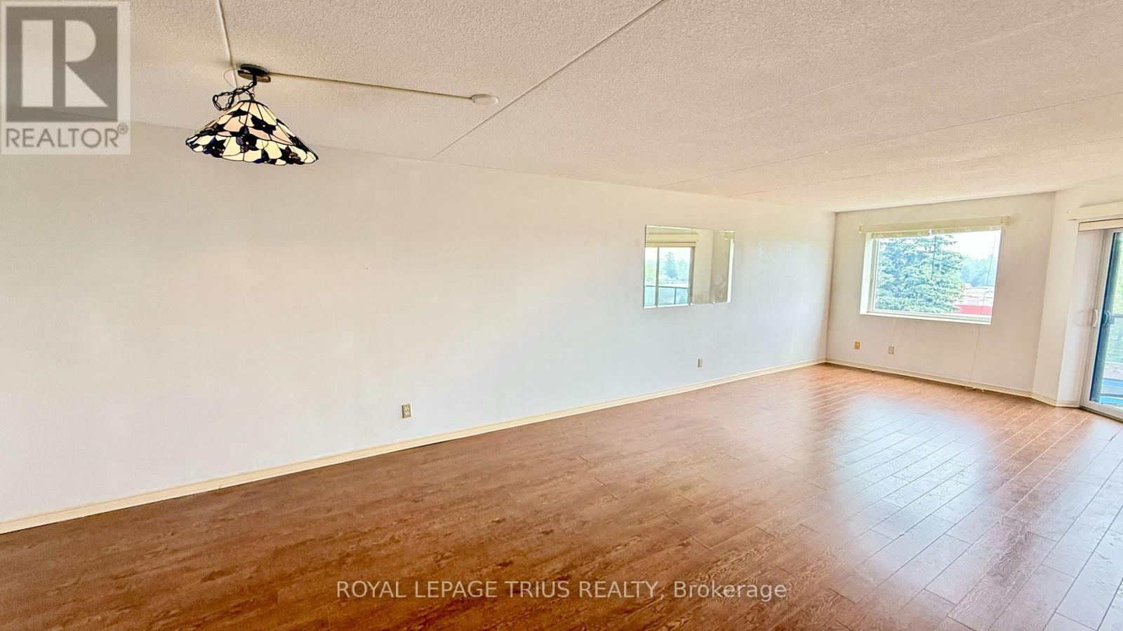 












604 - 5 MILL POND COURT

,
Norfolk (Simcoe),




Ontario
N3Y5J6

