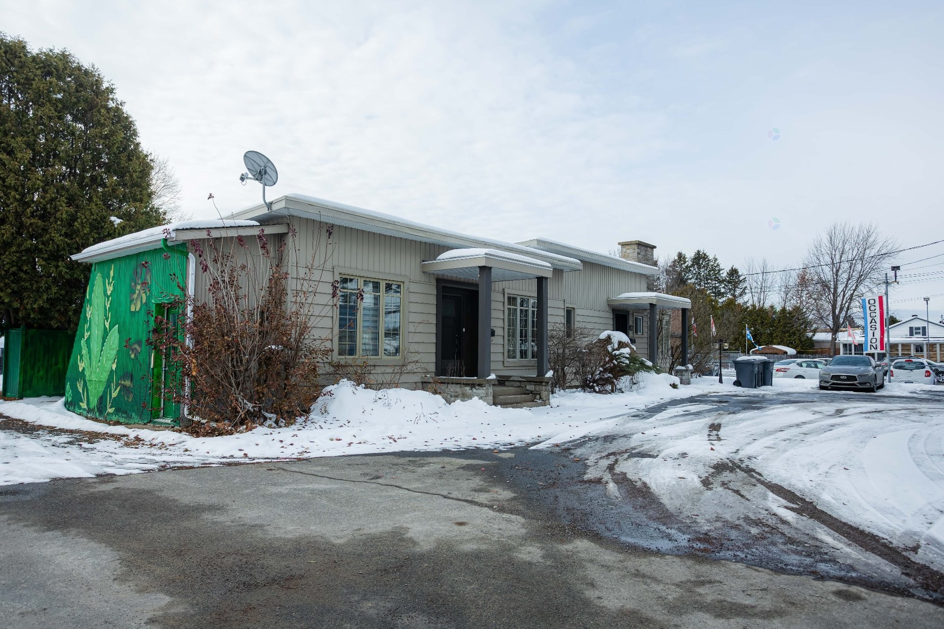 









4292

 - 4294


Boul. de Shawinigan-Sud

,
Shawinigan,




QC
G9P4G2

