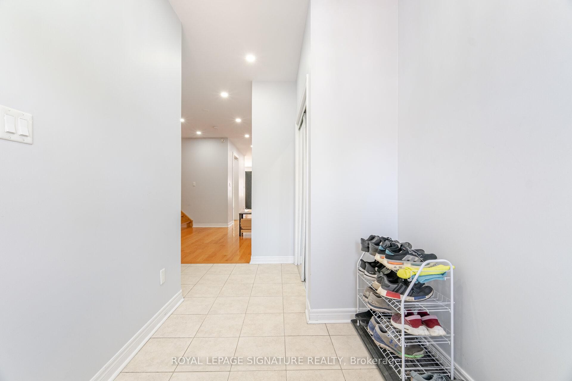 









443


Comiskey

Crescent,
Mississauga,




ON
L5W 0C7

