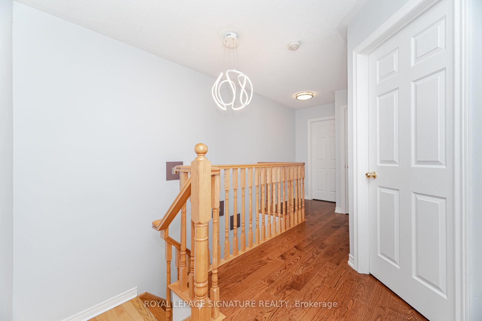 









443


Comiskey

Crescent,
Mississauga,




ON
L5W 0C7

