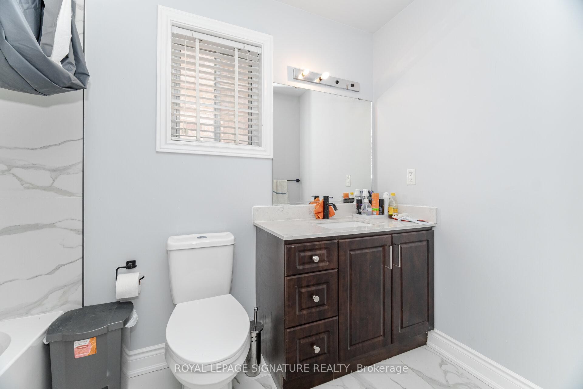 









443


Comiskey

Crescent,
Mississauga,




ON
L5W 0C7

