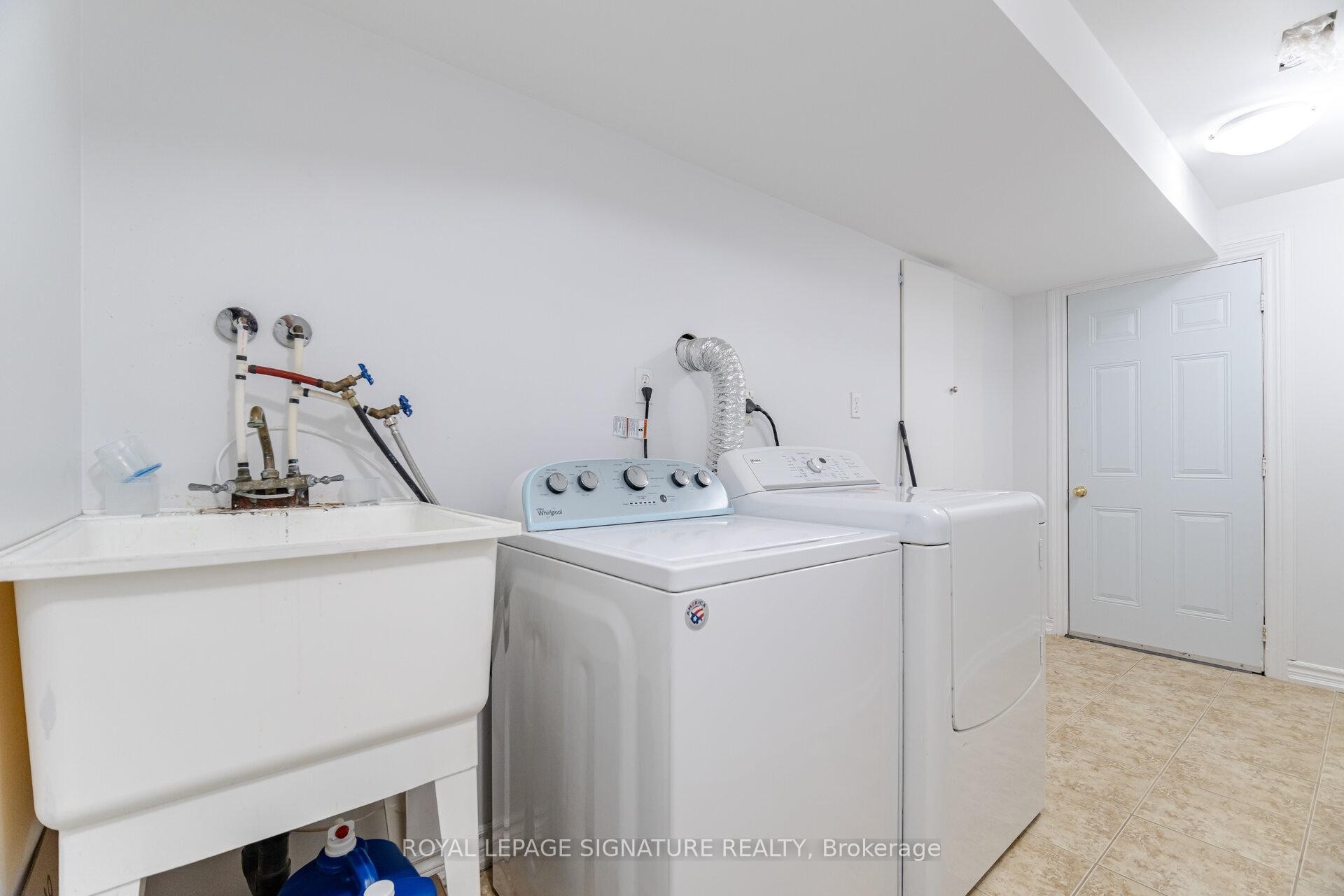 









443


Comiskey

Crescent,
Mississauga,




ON
L5W 0C7

