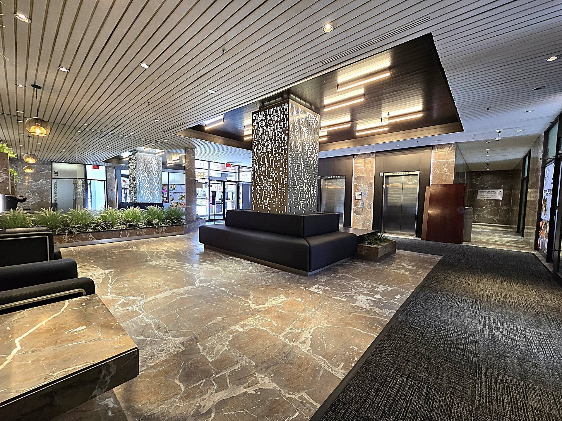 









1600


Boul. Henri-Bourassa O.

, 450,
Montréal (Ahuntsic-Cartierville),




QC
H3M3E2

