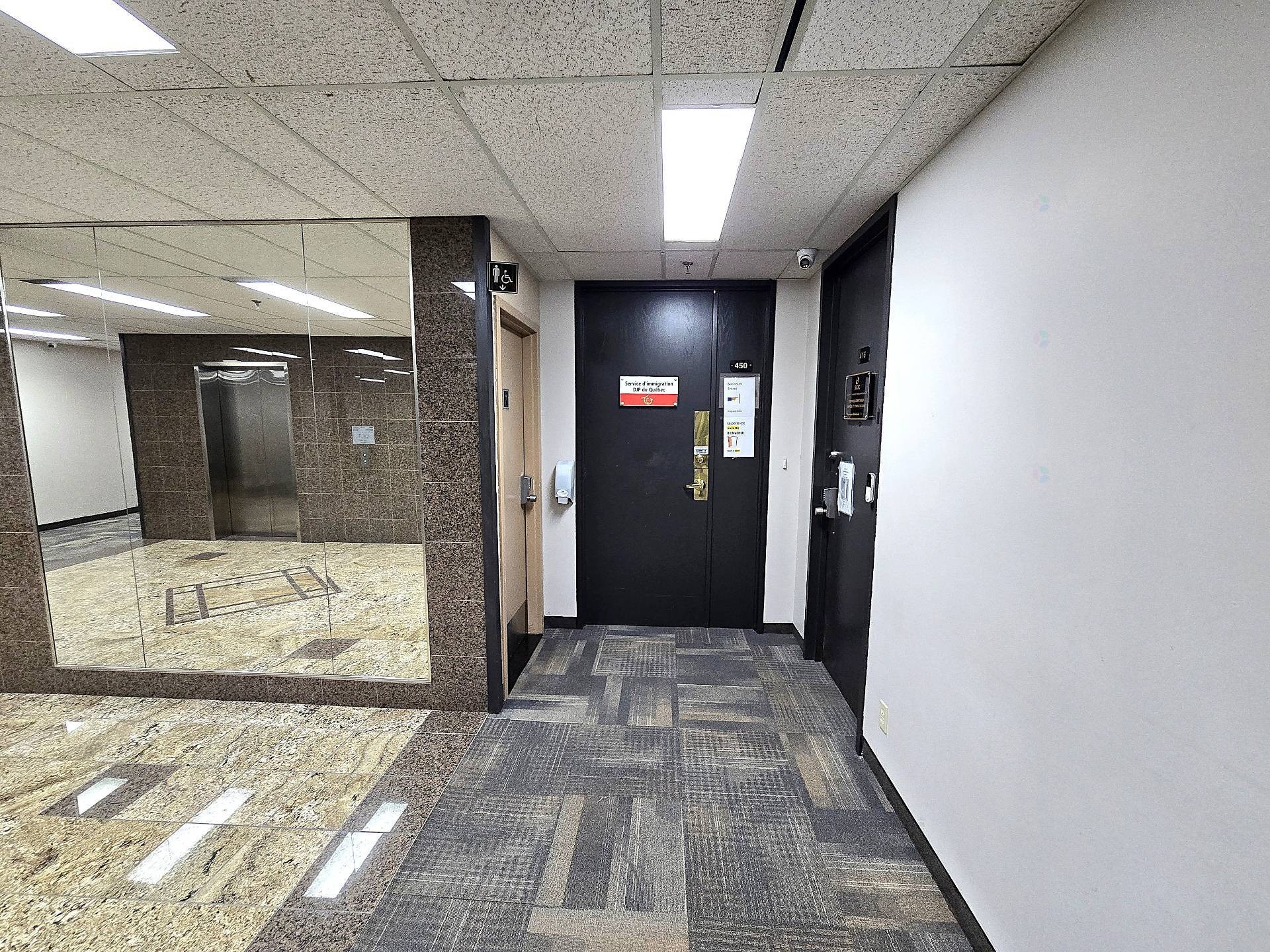 









1600


Boul. Henri-Bourassa O.

, 450,
Montréal (Ahuntsic-Cartierville),




QC
H3M3E2

