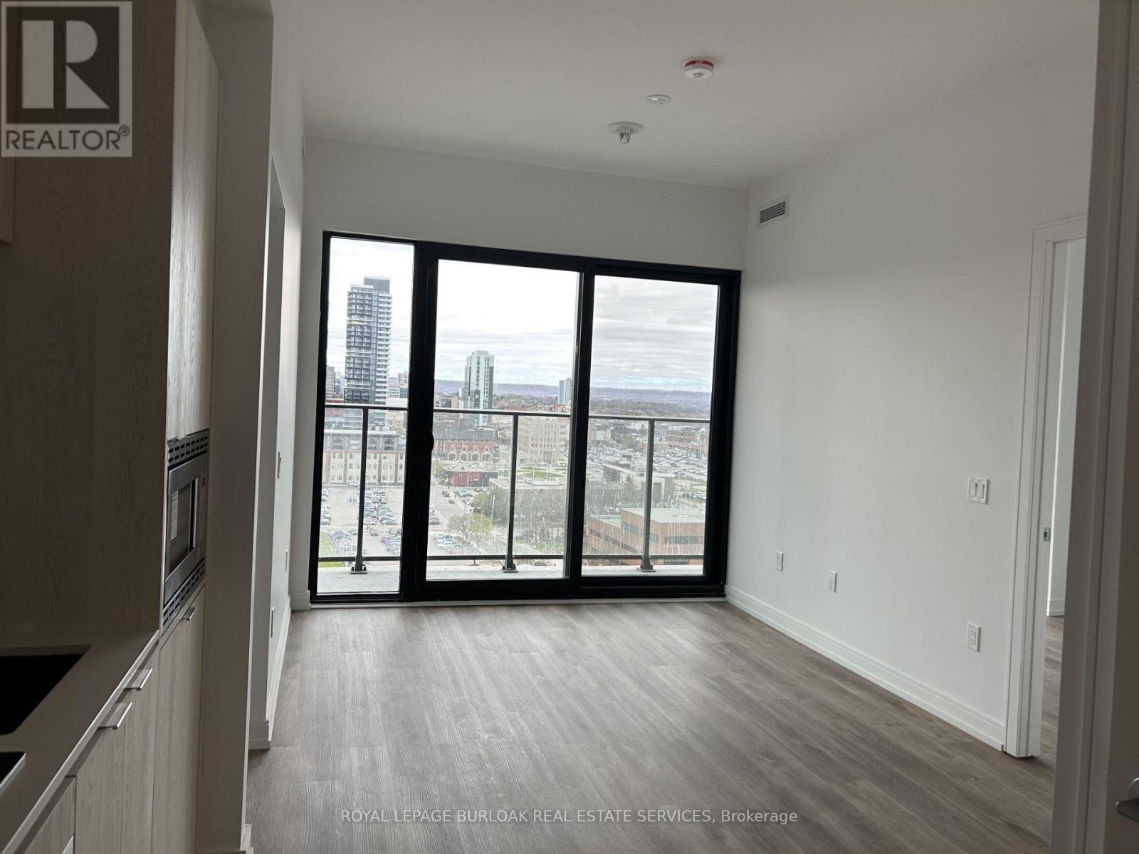 












1509 - 1 JARVIS STREET

,
Hamilton,




Ontario
L8R3J2

