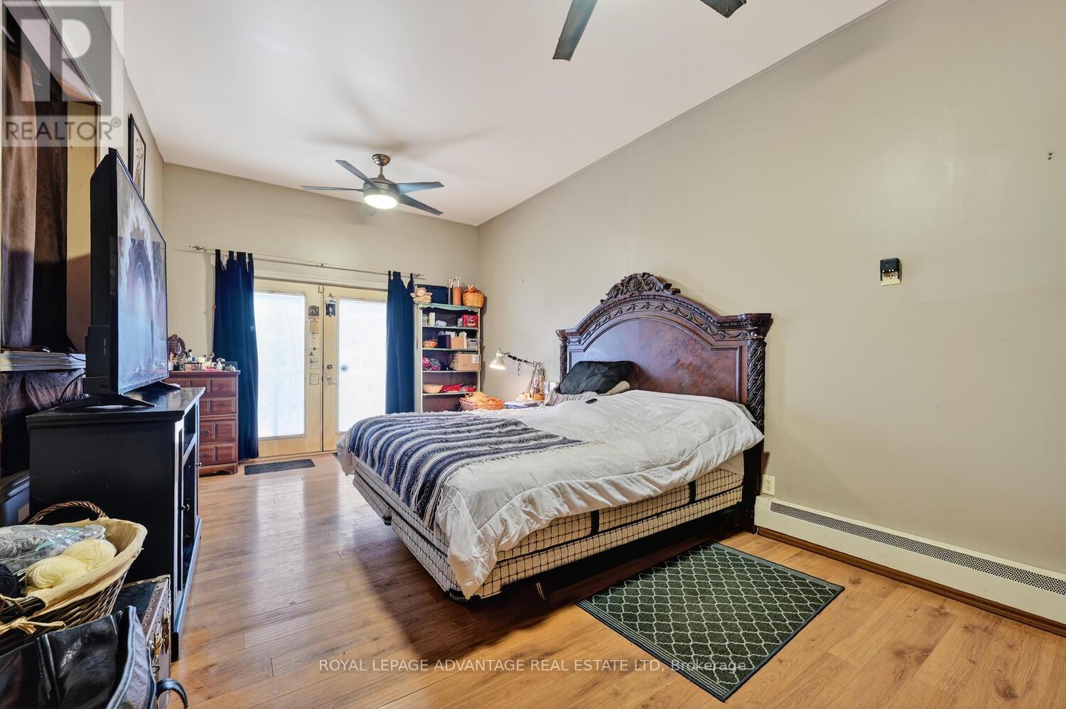 












16 MARY STREET N

,
Smiths Falls,




Ontario
K7A3R8

