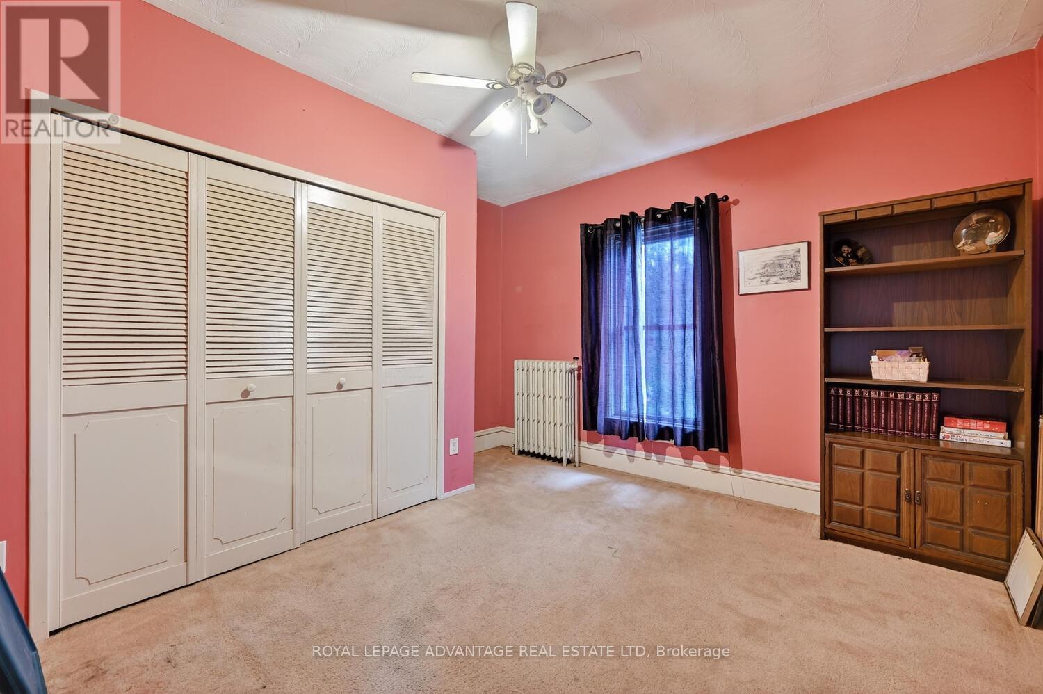 












16 MARY STREET N

,
Smiths Falls,




Ontario
K7A3R8

