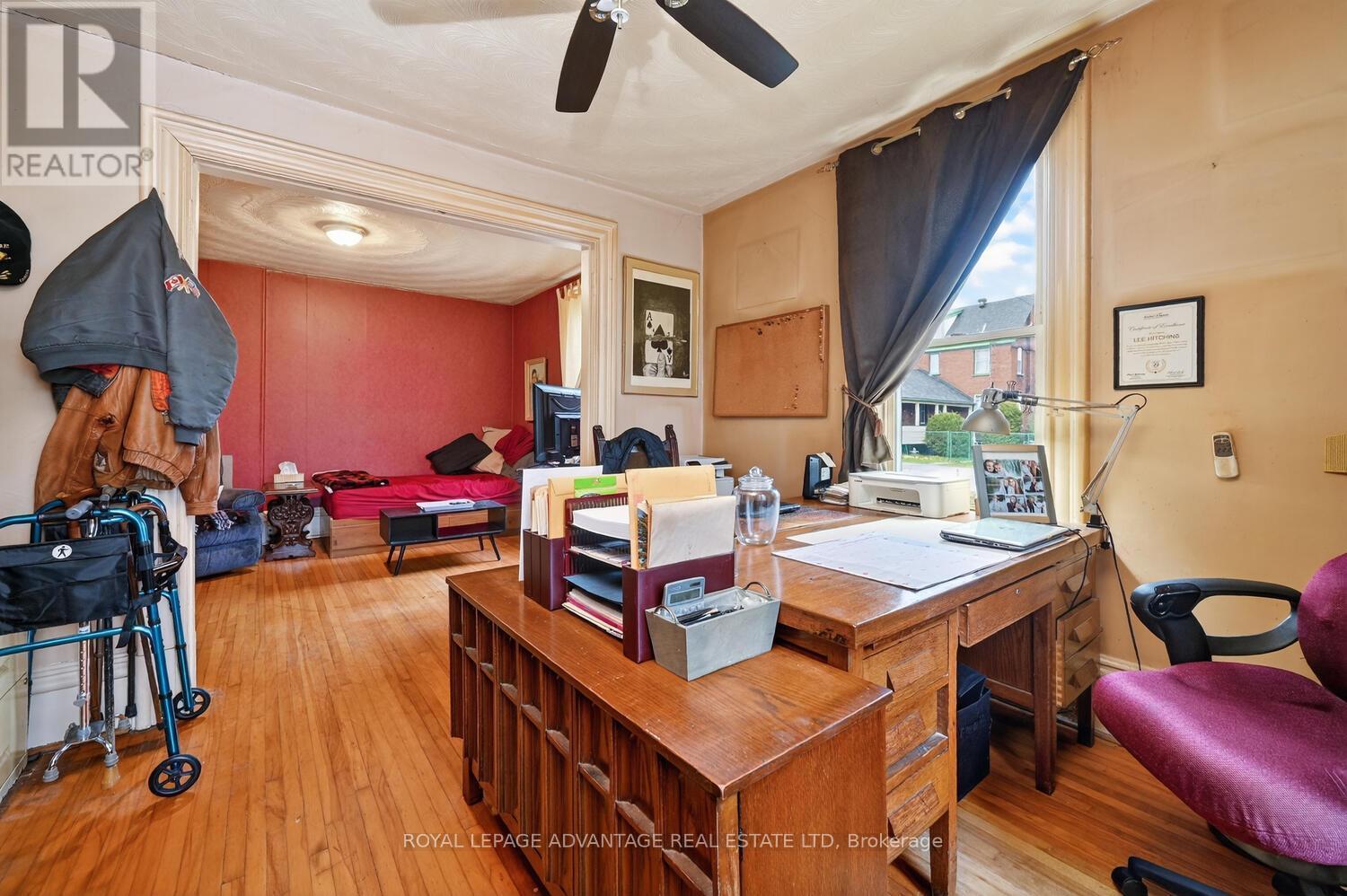 












16 MARY STREET N

,
Smiths Falls,




Ontario
K7A3R8

